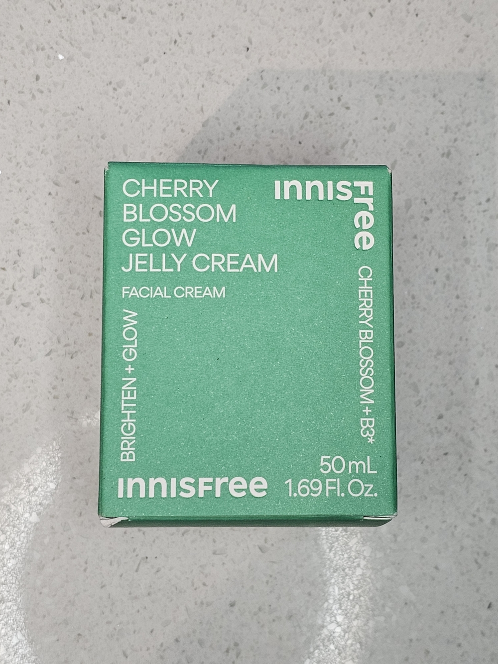 Innisfree Cherry Blossom Glow Jelly Cream - Picture 3 of 11